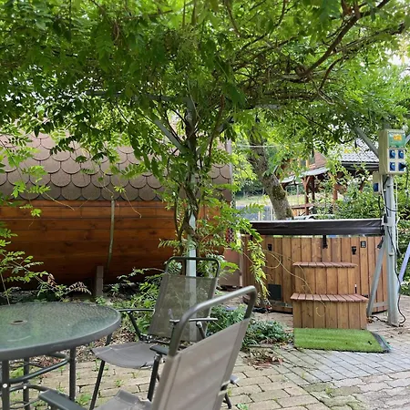 Erdőhangja Apartamento *