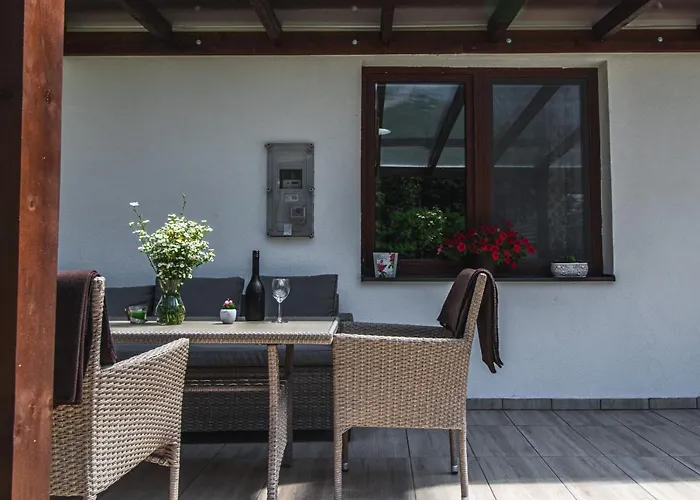 Erdőhangja * Mikohaza